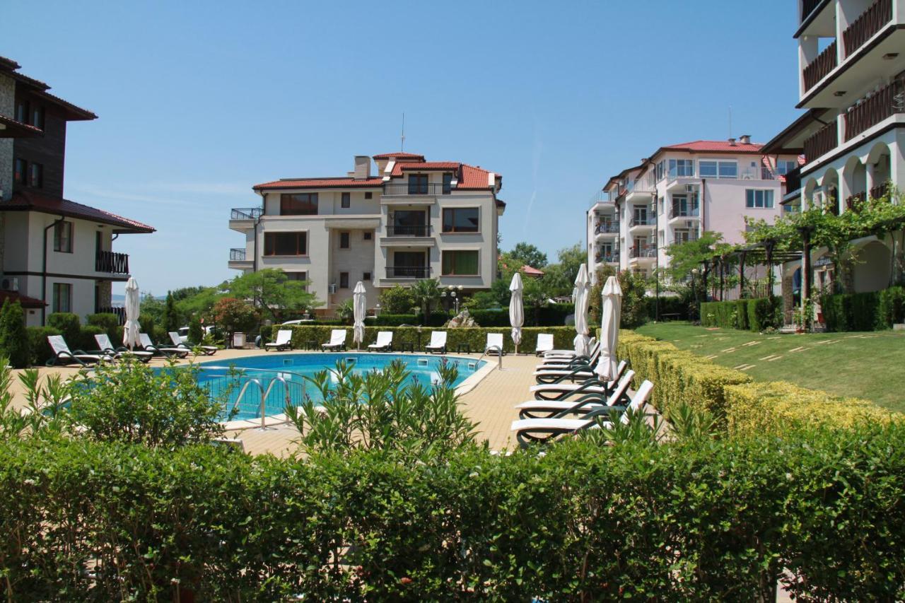Bademite Apartments Sveti Vlas Exterior photo